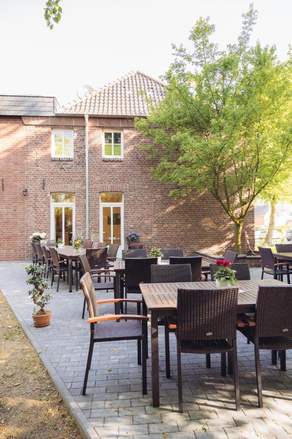Altes Pfarrhaus Hotel Geldern Bagian luar foto