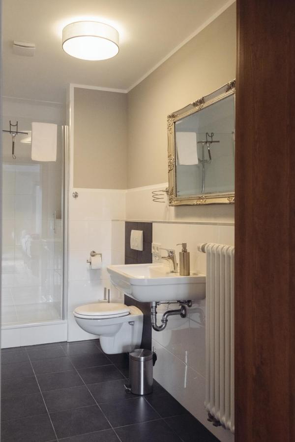 Altes Pfarrhaus Hotel Geldern Bagian luar foto
